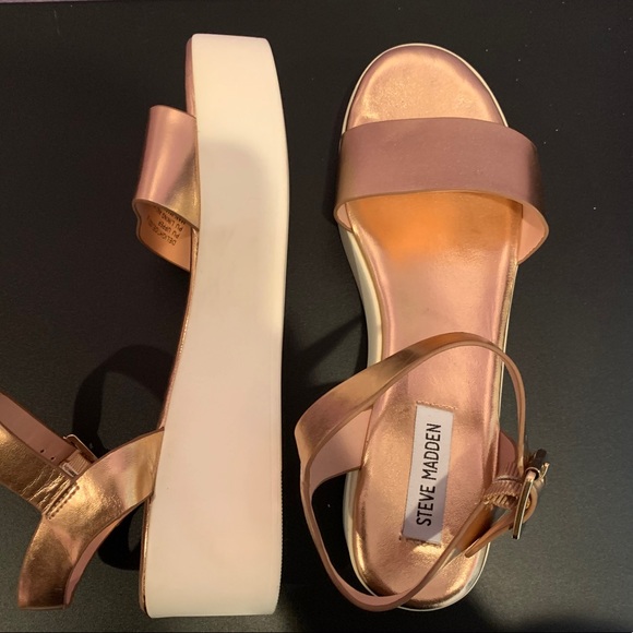 Steve Madden Platform Sandals - Picture 2 of 4